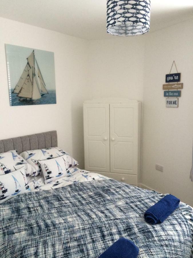 The Bonting Beautiful Three Bed Townhouse Near Harbour And Beach 托基 外观 照片